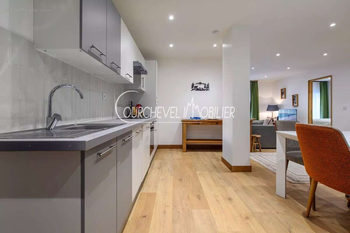 Appartement à BRIDES-LES-BAINS