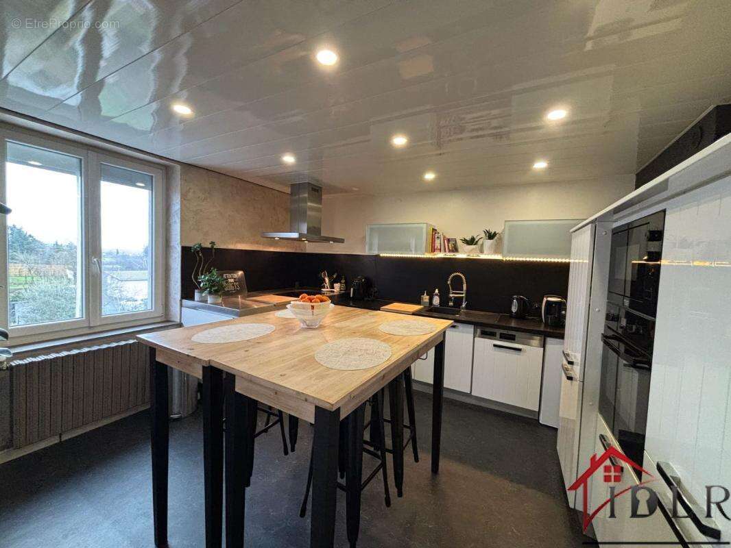 Appartement à MARLY