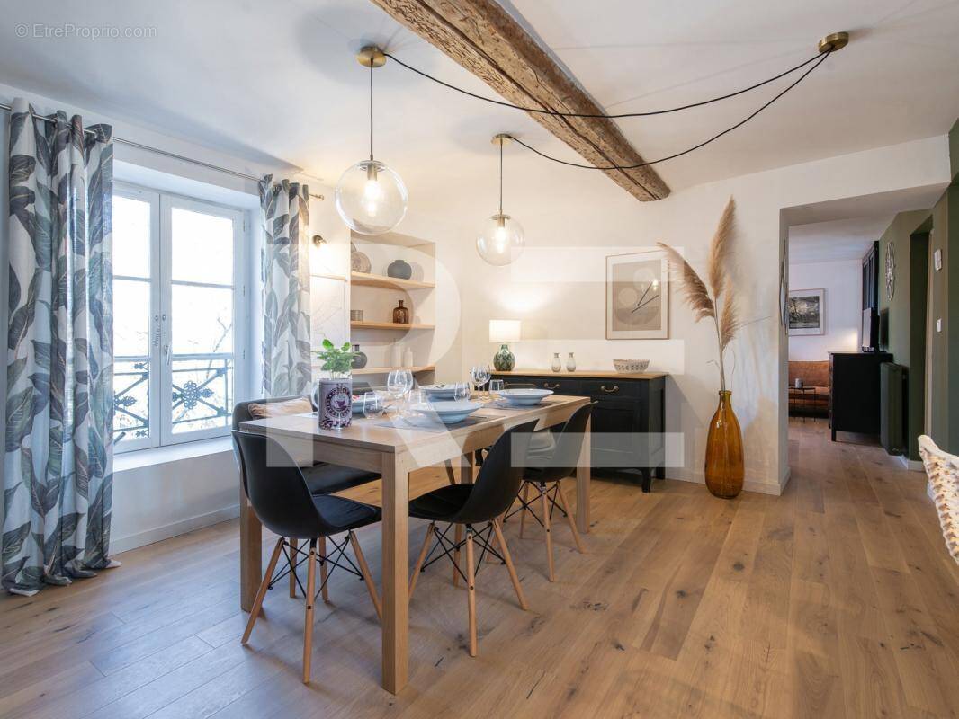 Appartement à NIMES