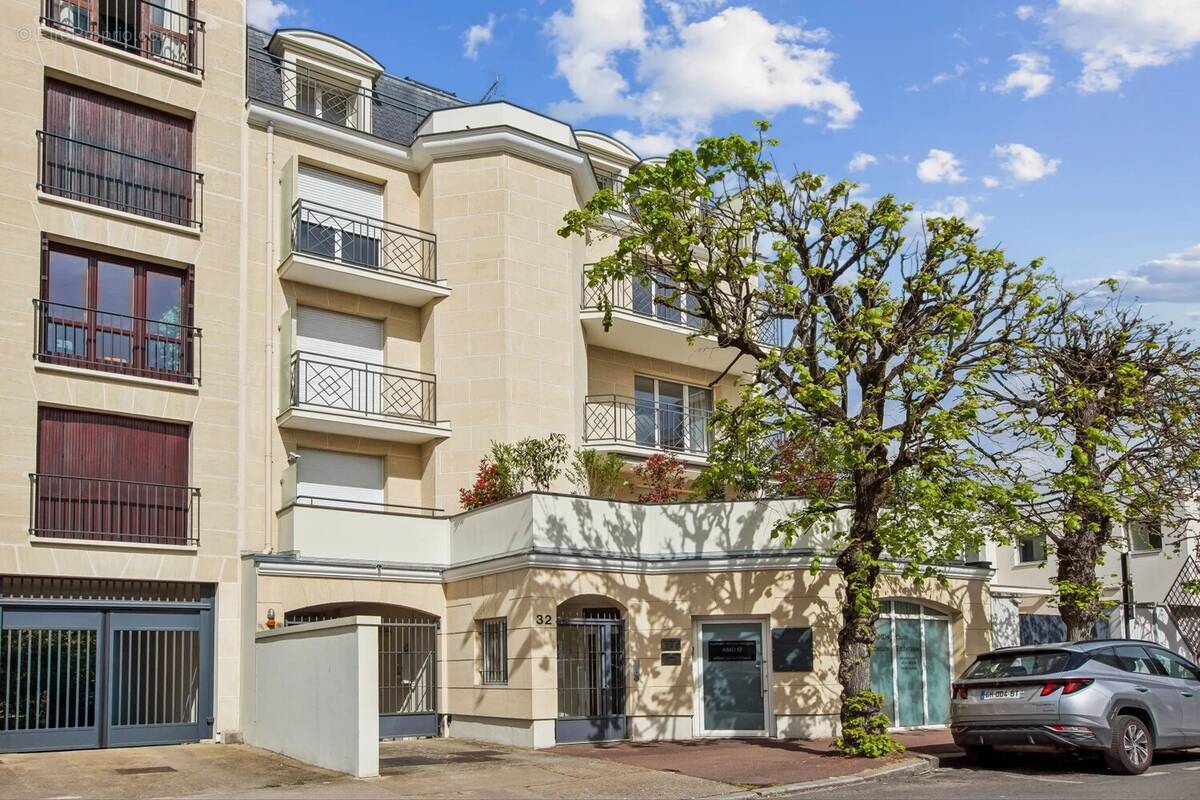 Appartement à SAINT-MAUR-DES-FOSSES