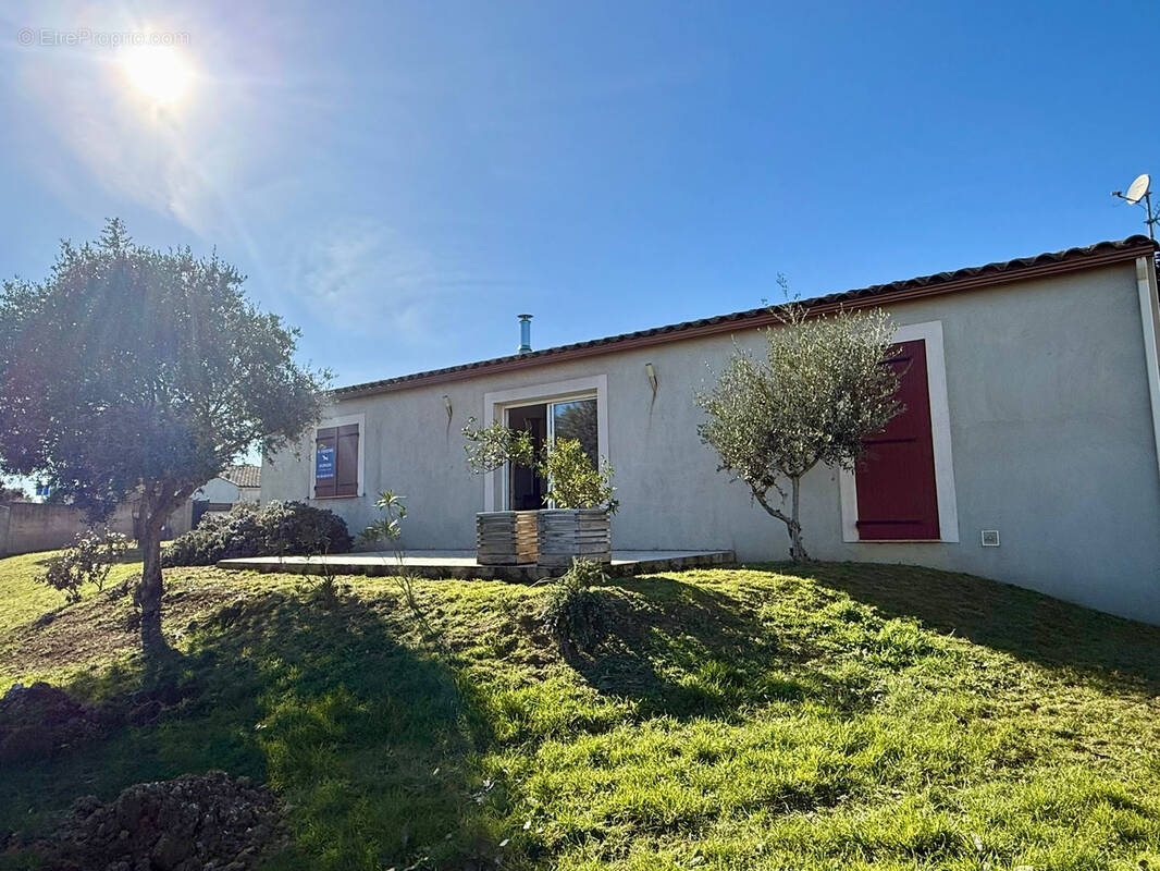 Maison à VILLEMOUSTAUSSOU