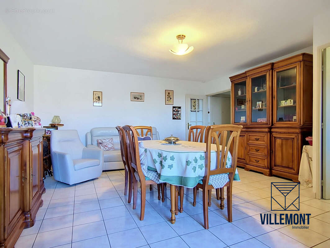 Appartement à PEROLS
