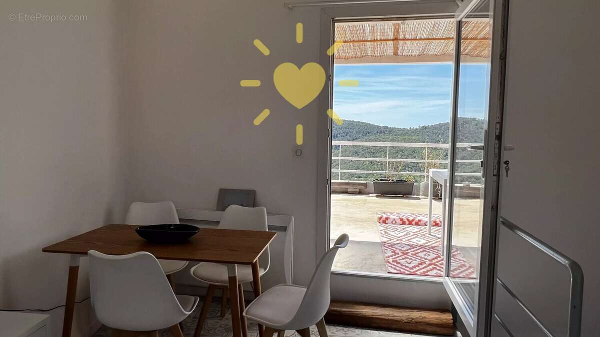 Appartement à CLAVIERS