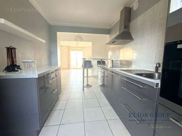 Appartement 61 m² à Marseille-8e  - photo 5