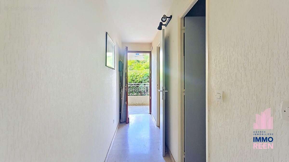 Appartement à SIX-FOURS-LES-PLAGES