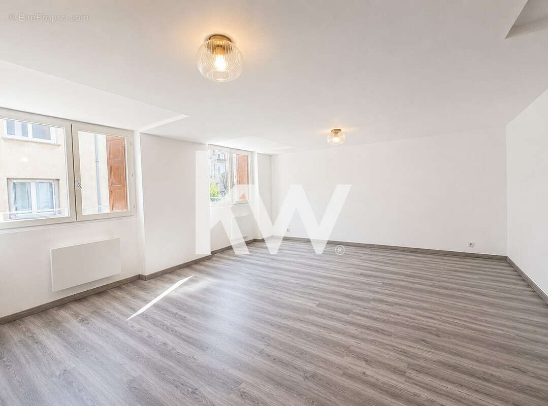 Appartement à SAINT-ETIENNE