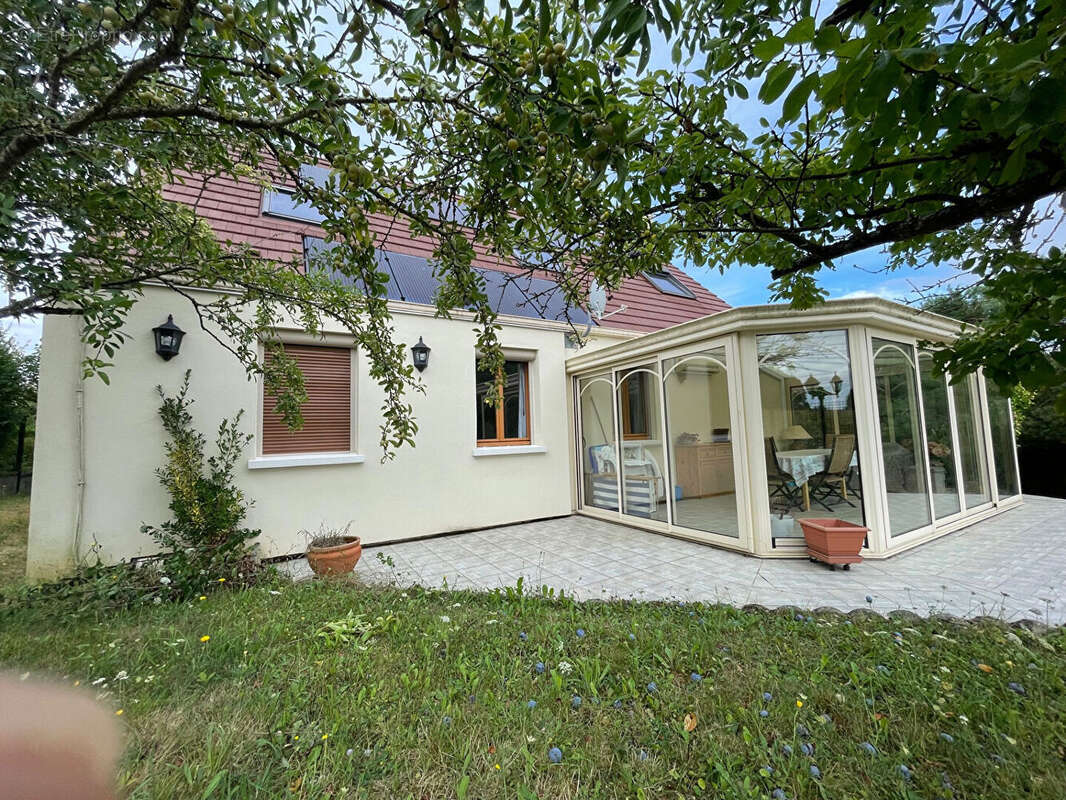 Maison à EPERNON