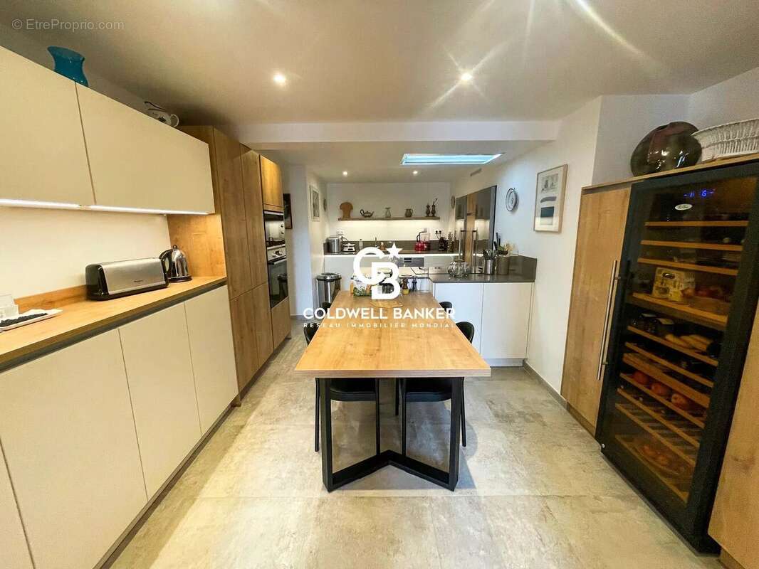 Appartement à HYERES