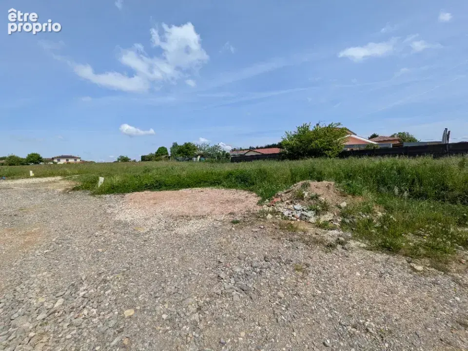 Terrain 600 m² à Dompierre-Sur-Chalaronne  - photo 3
