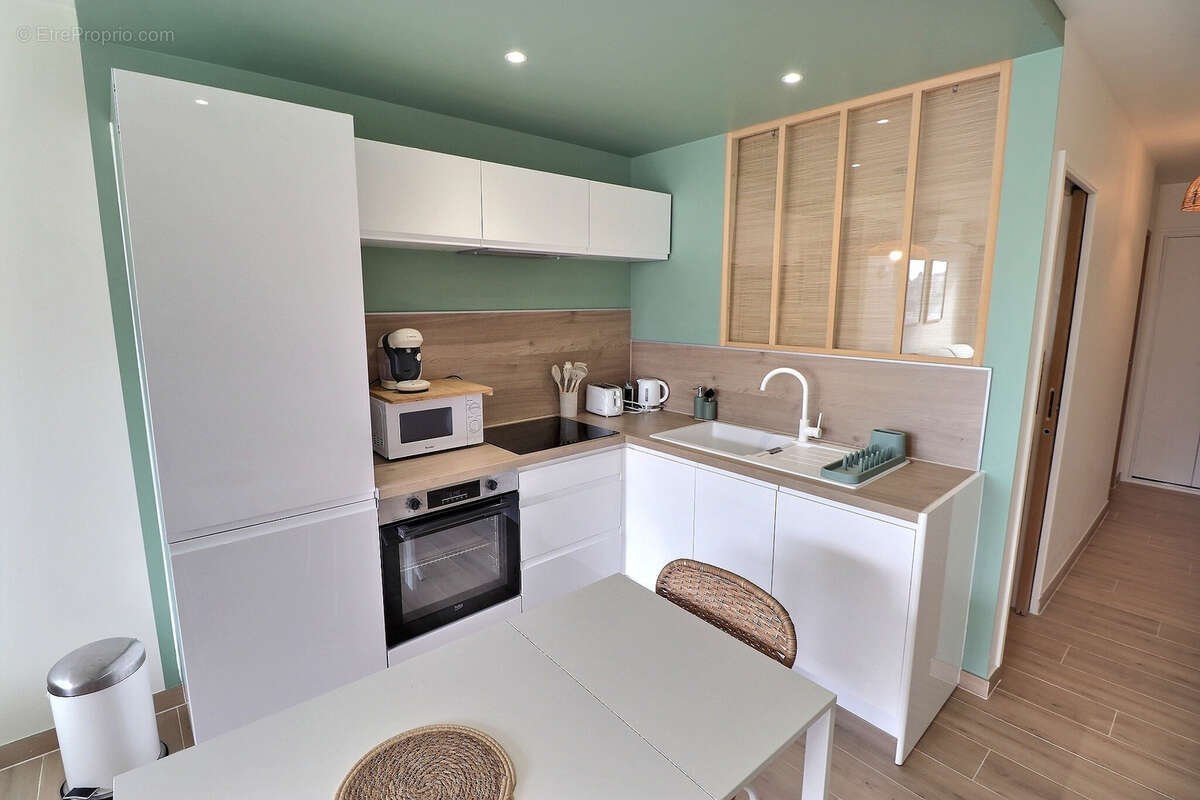 À vendre - superbe T1 bis rénové, clé en main, à deux pas du port et de la plage ! - photo 4
