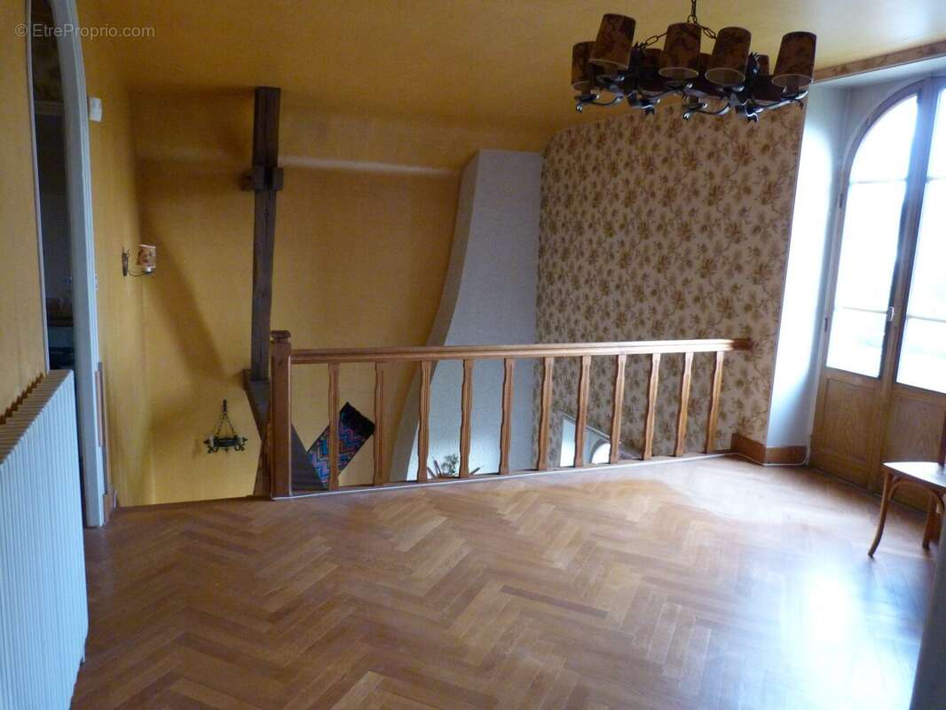 Maison à DAMPIERRE-EN-BURLY