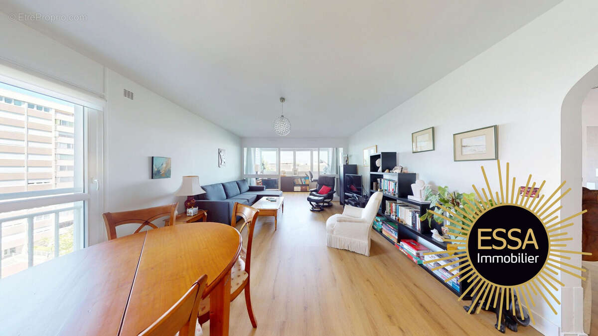 Appartement à VELIZY-VILLACOUBLAY
