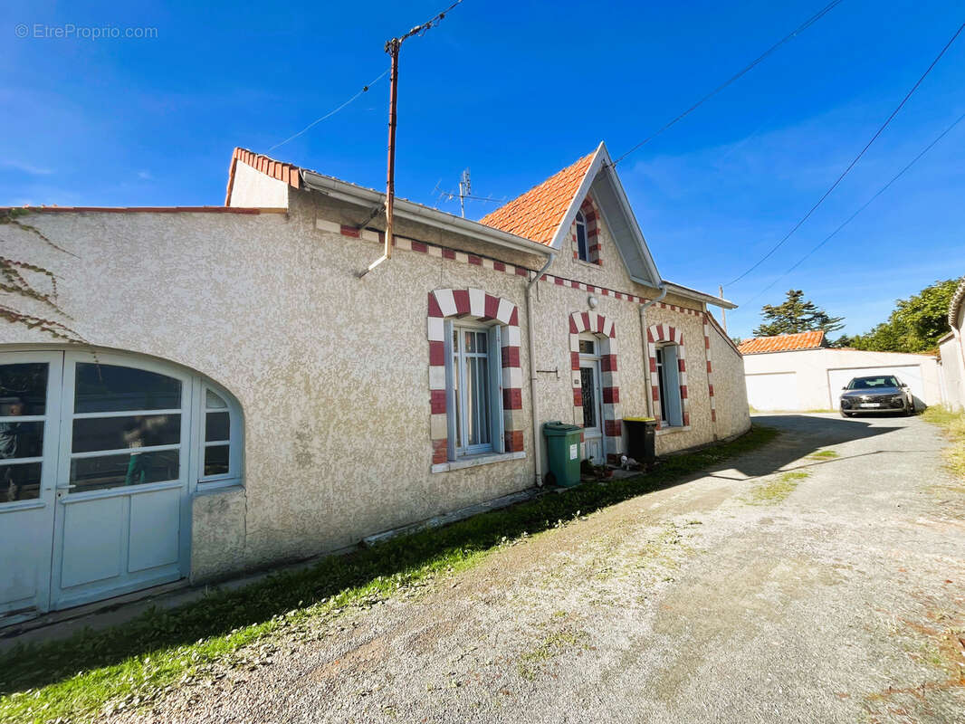 Maison à MESCHERS-SUR-GIRONDE