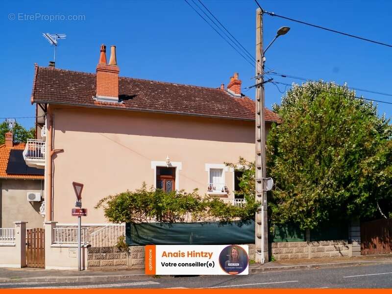 Maison à MONTLUCON