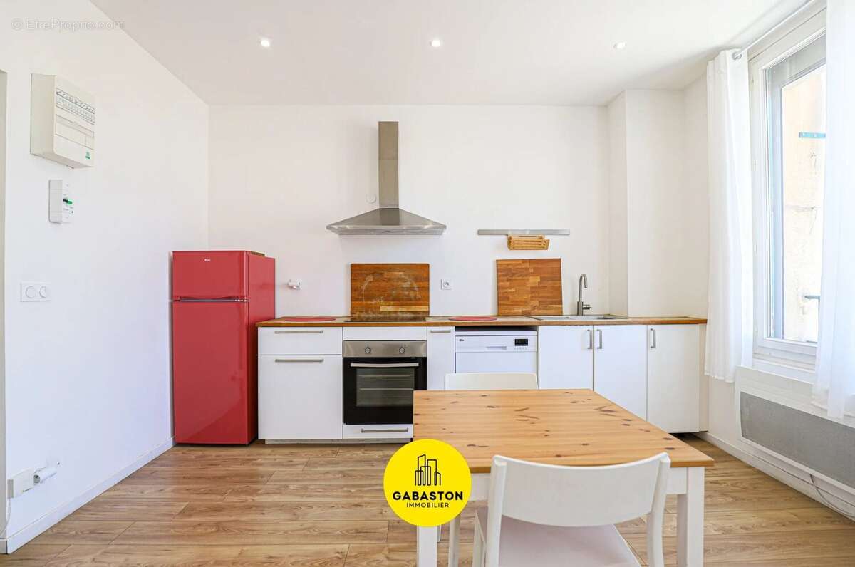 Appartement 30 m² à Marseille-2e  - photo 2