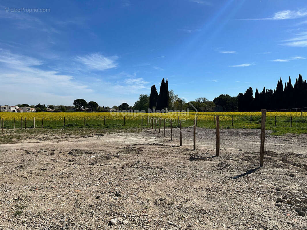 Terrain à SAINT-ETIENNE-DU-GRES