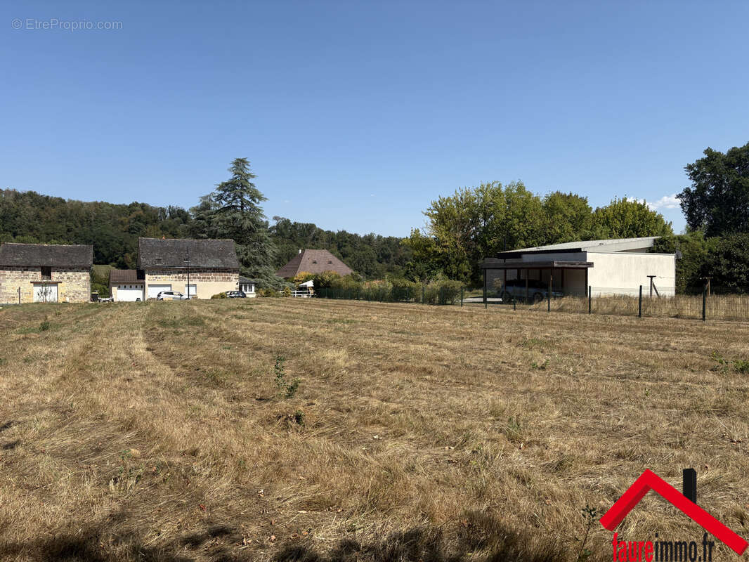 Terrain a brignac-la-plaine en correze - photo 2