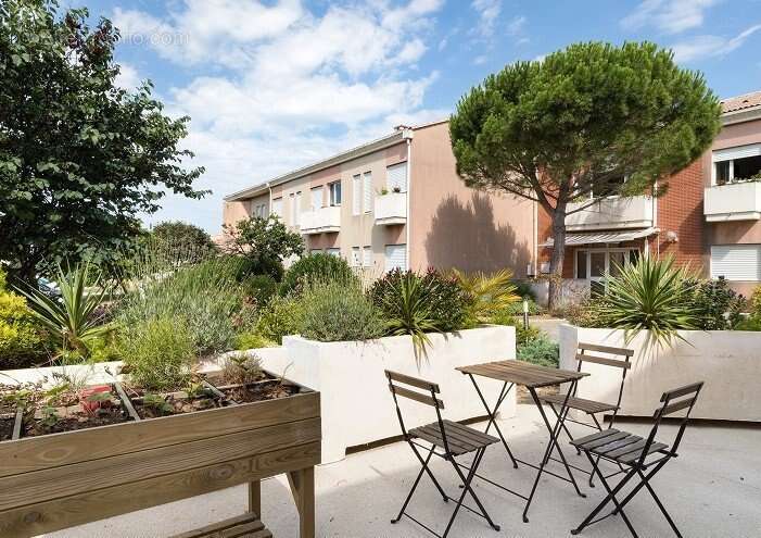 Appartement à ROQUEFORT-LA-BEDOULE