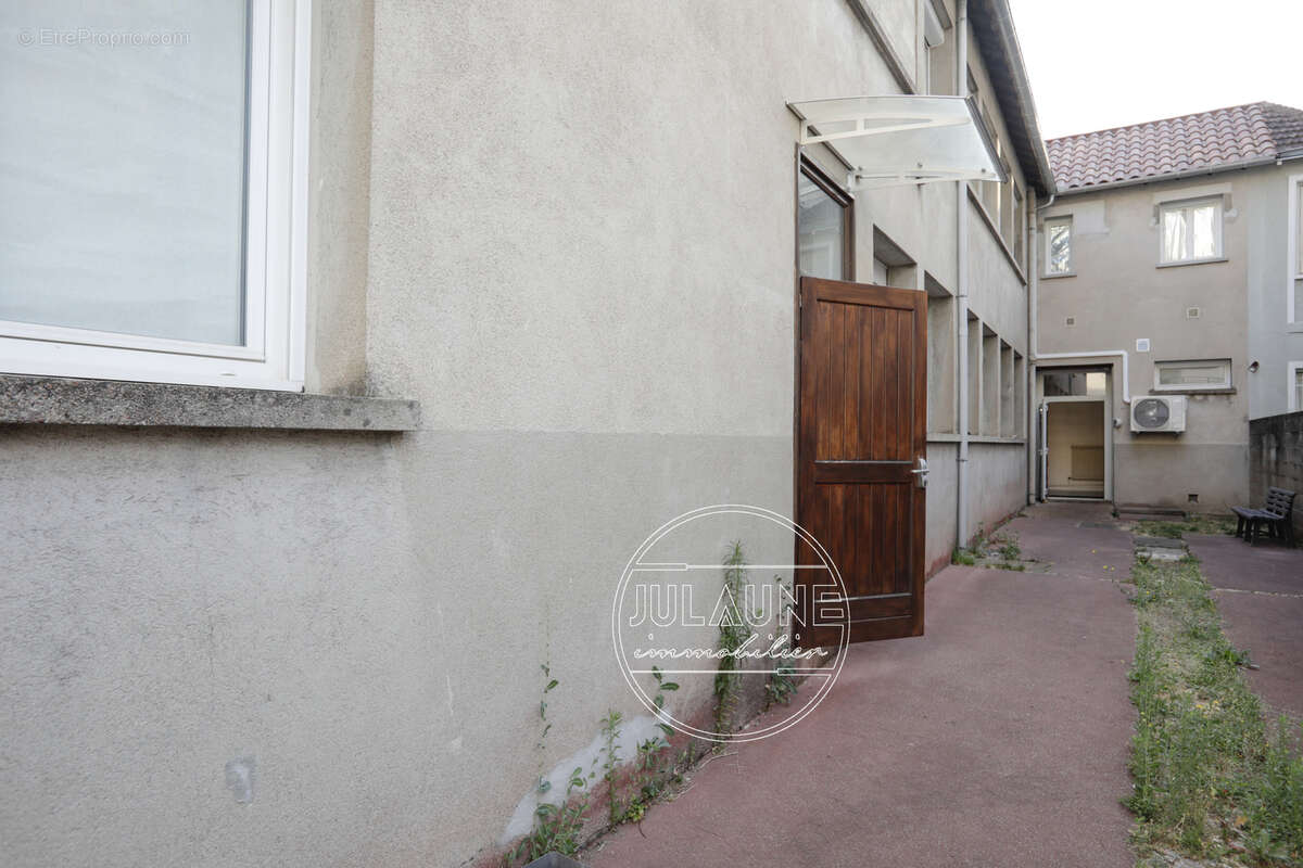 Immeuble de rapport aux multiples possibilités   Secteur Gare des Charentes - photo 55