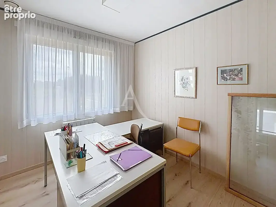 Maison de plain-pied 94 m² à Distré (Pocé), proche des commerces. - photo 4