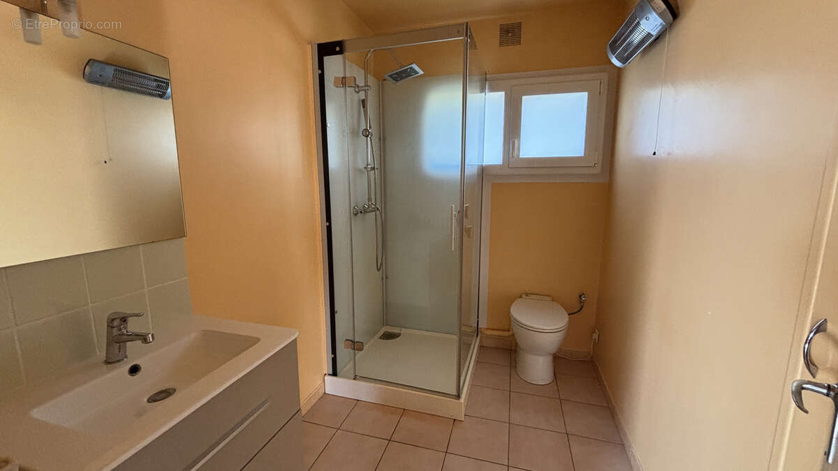 Maison à LE RELECQ-KERHUON