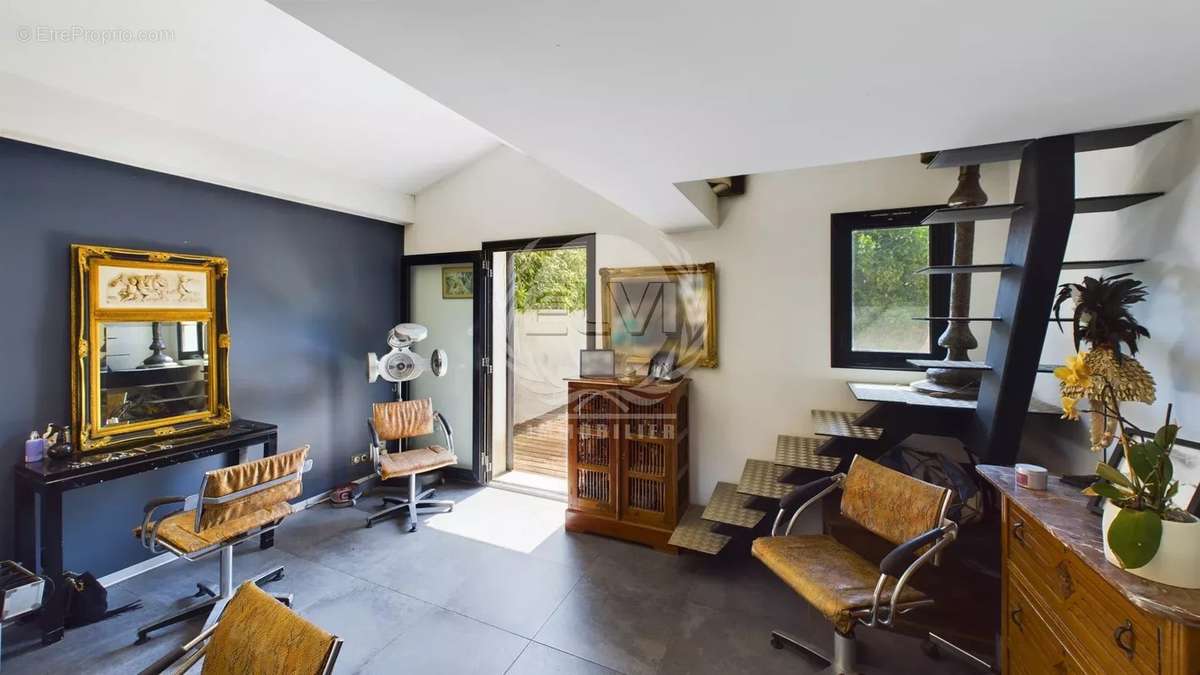 Maison à PLAN-DE-LA-TOUR