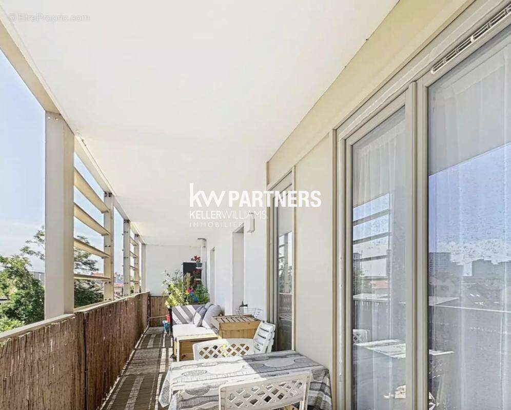 Appartement à NANTERRE