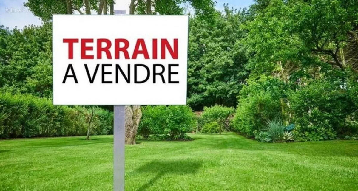 Terrain à SAINT-DENIS