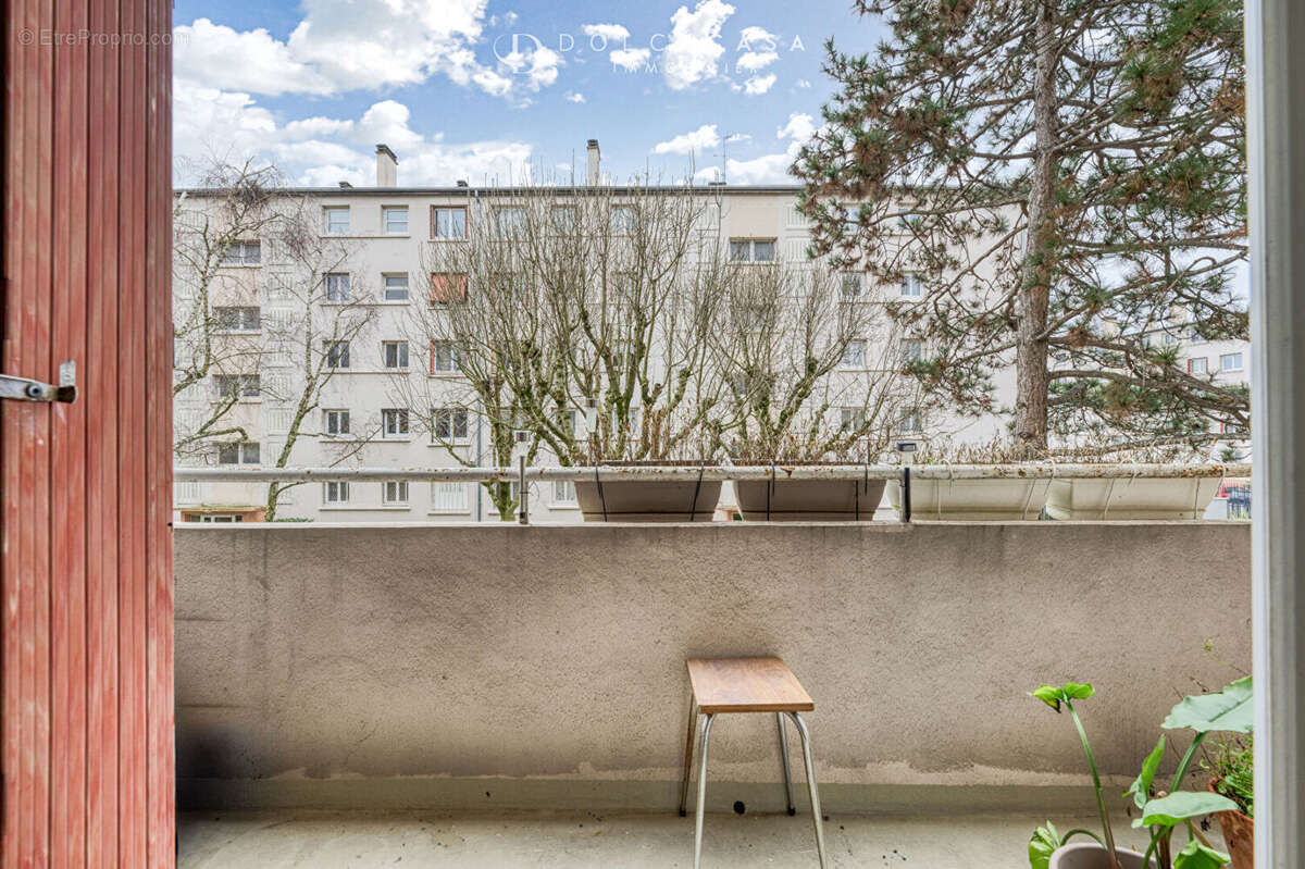 Appartement à FONTENAY-SOUS-BOIS
