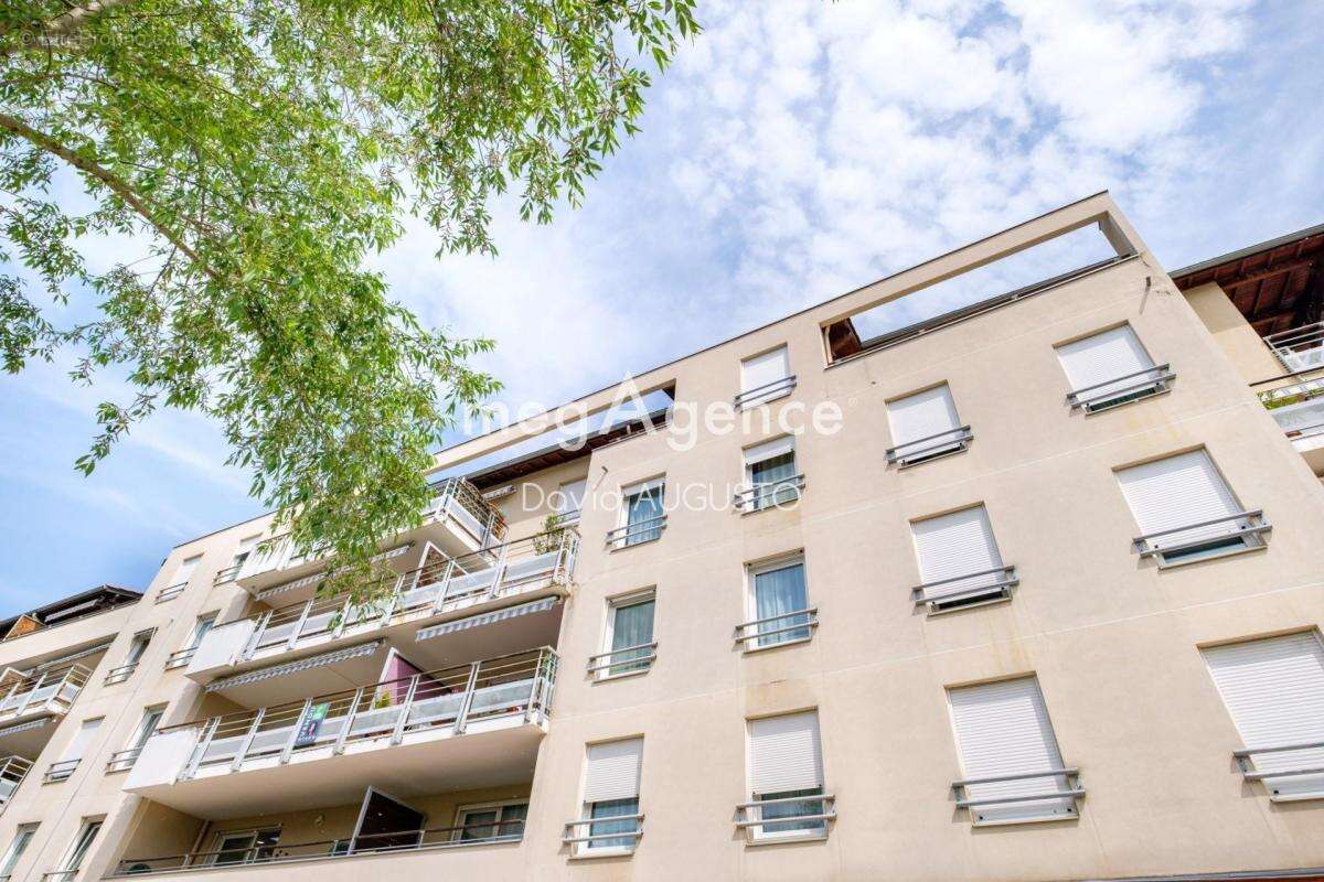 Appartement à CRAPONNE