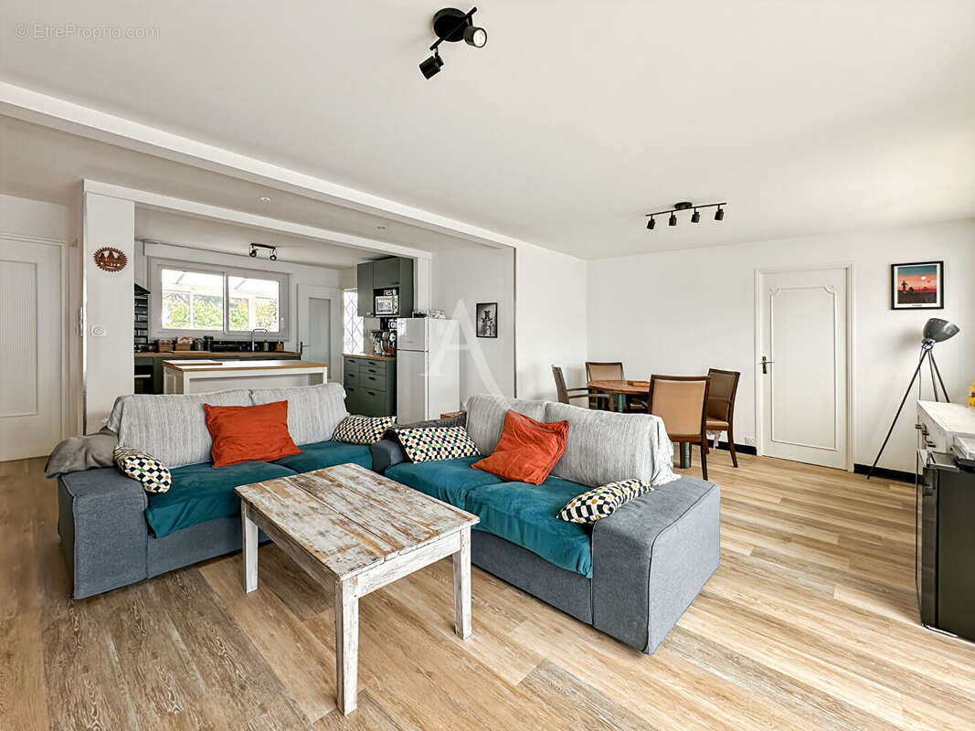 Appartement en rez-de-jardin avec garage, 2 parkings - Saint Jean De Monts - photo 3