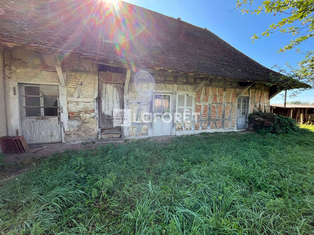Maison à FRANGY-EN-BRESSE