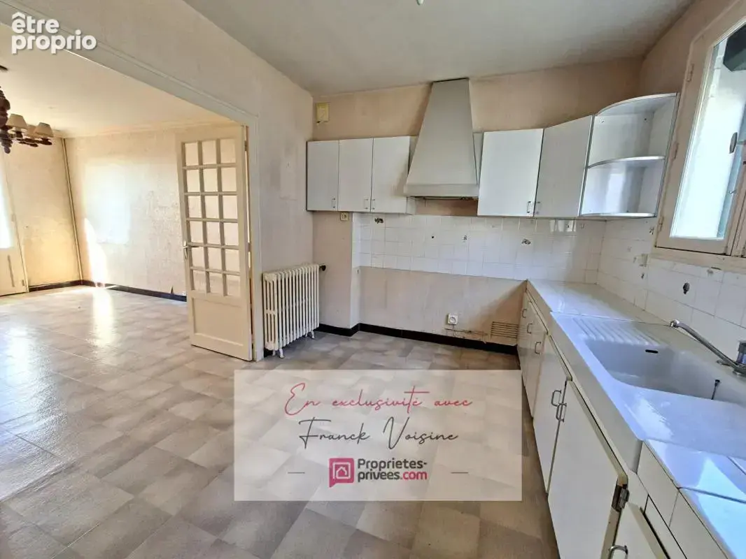 A VENDRE en EXCLUSIVITE au Boupère, centre bourg, maison de 109 m2 avec 4 chambres et 1 bureau sur une parcelle de 291 m2 - photo 18