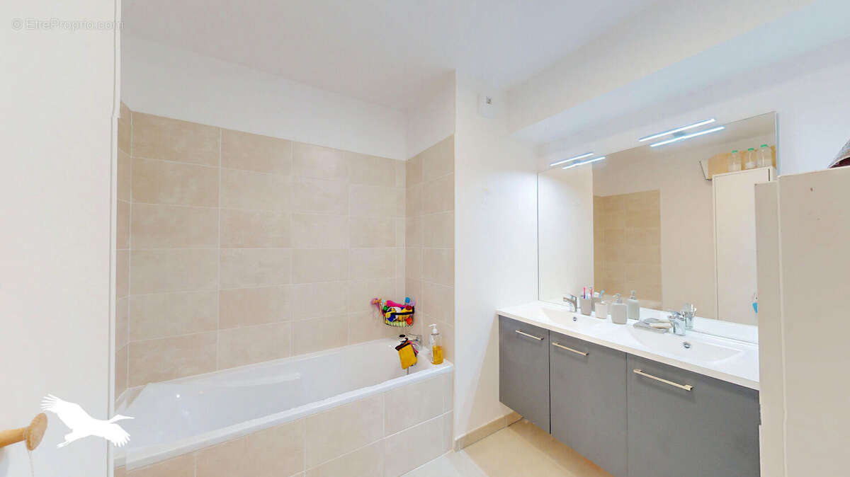 Appartement à MARSEILLE-9E