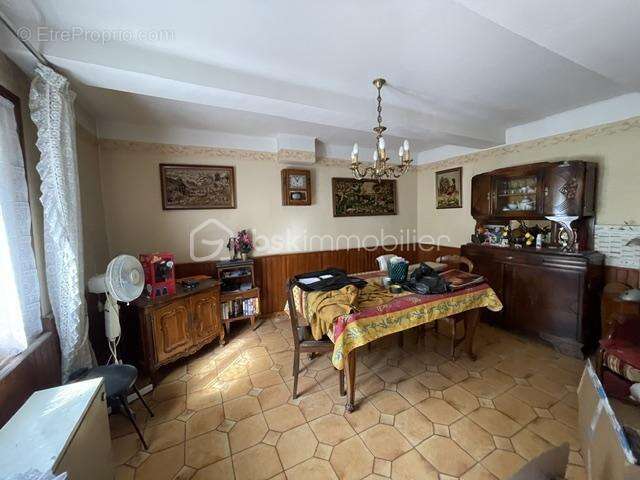 Maison à VINON-SUR-VERDON
