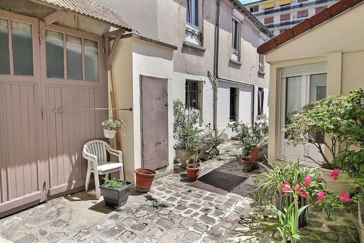 Appartement à SAINT-MAUR-DES-FOSSES