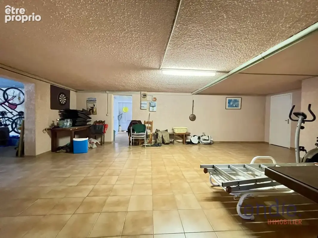 Lorgues villa t6 piscine garage - photo 22