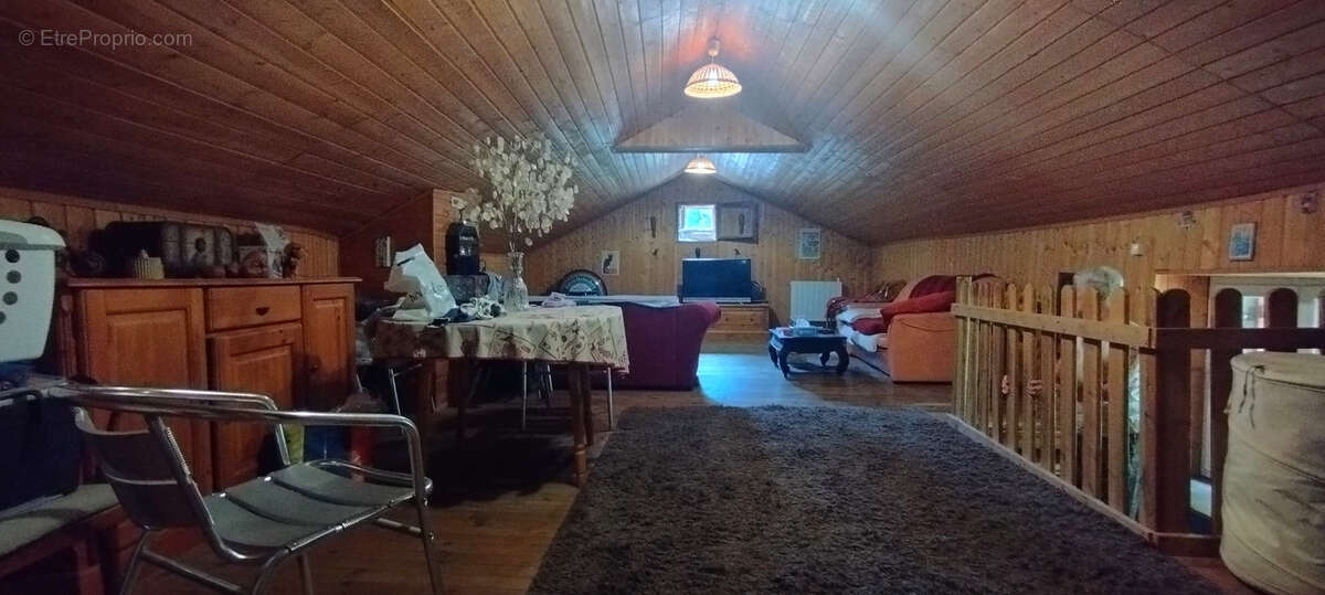 Maison à LACHAPELLE-SOUS-CHANEAC