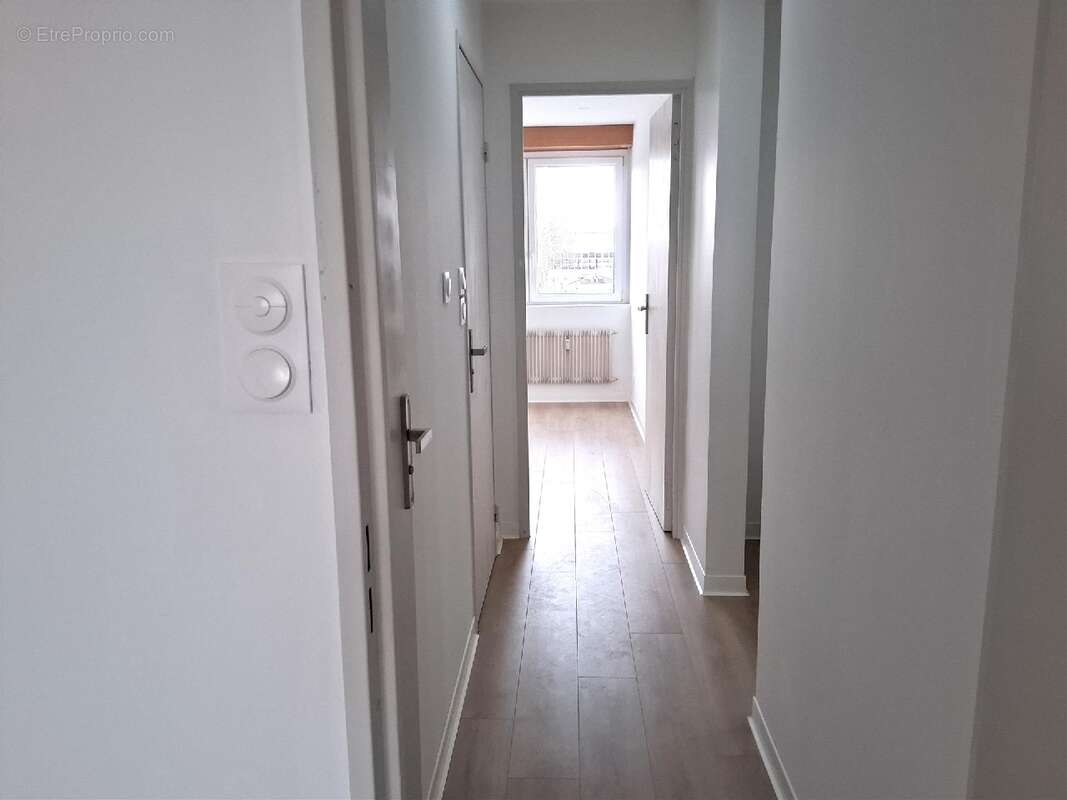 Appartement 63 m² à Valentigney  - photo 7