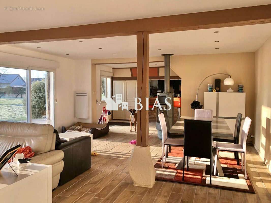 Maison à SAINT-PAER