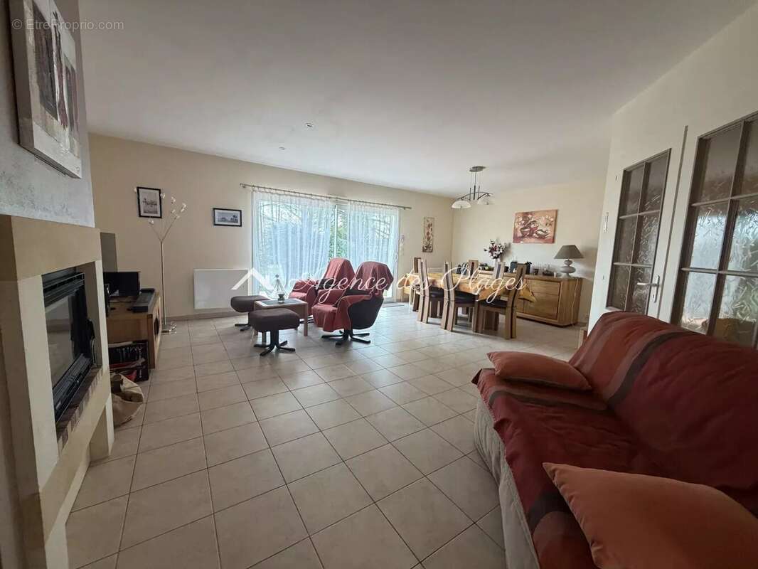 Maison à MESCHERS-SUR-GIRONDE