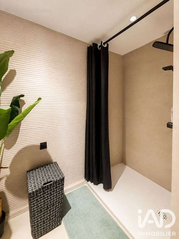 Appartement 40 m² à Saint-Raphael  - photo 7
