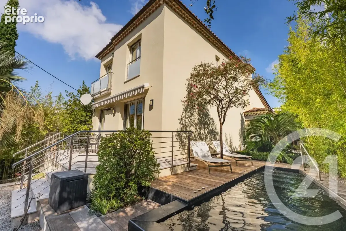 Maison 8 pièces 238 m² à vendre à Nice (06300) - photo 2