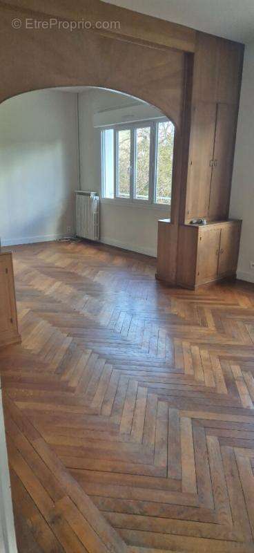 Maison à CHATELLERAULT