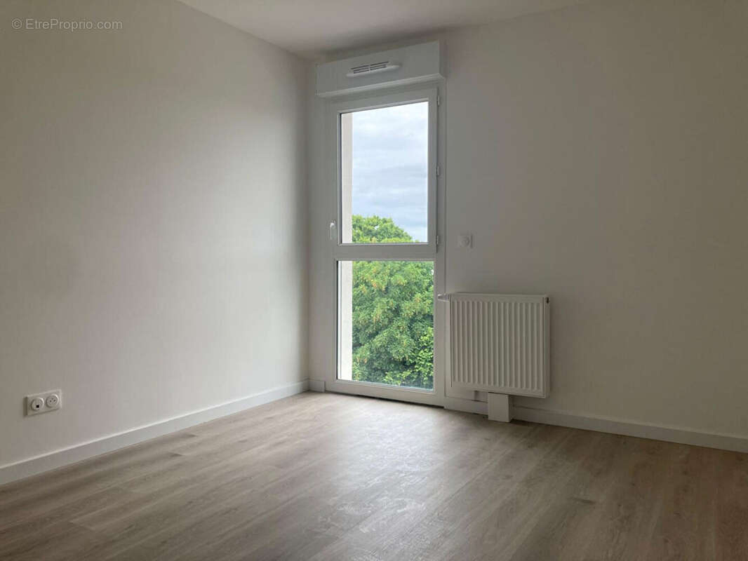 Appartement à DONVILLE-LES-BAINS