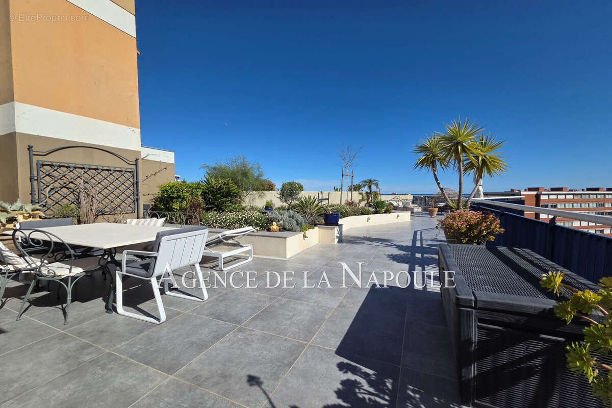 Appartement à MANDELIEU-LA-NAPOULE