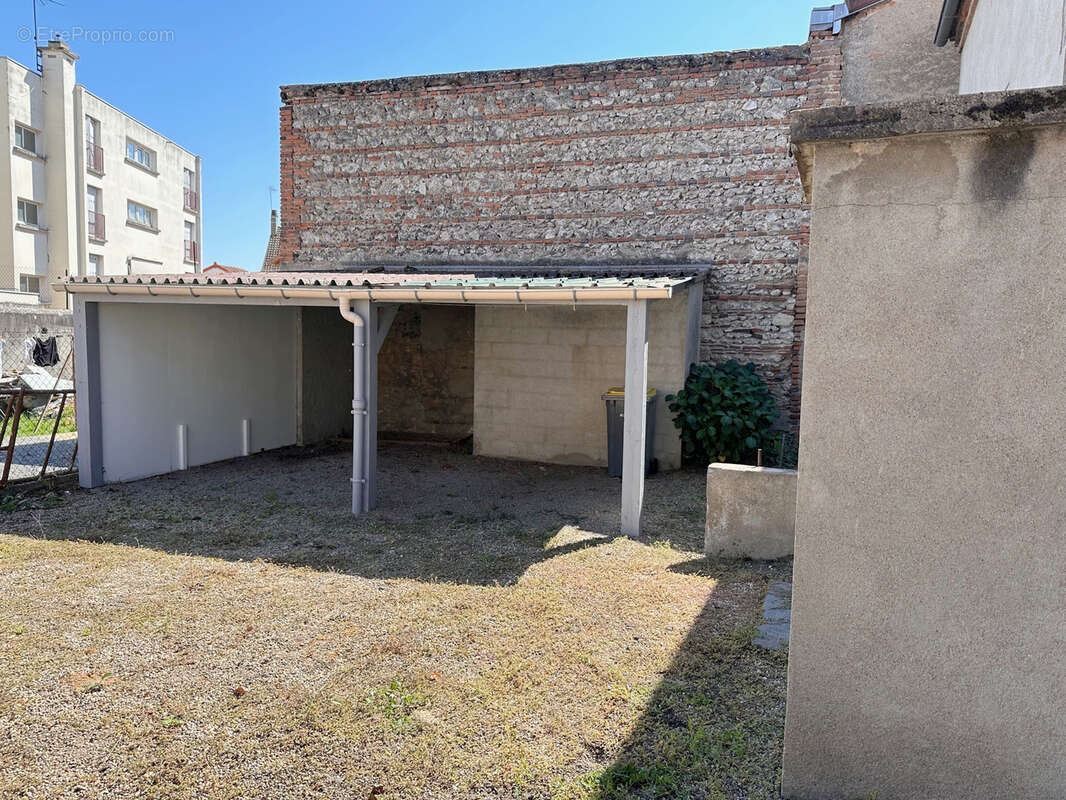 Maison à VARENNES-SUR-ALLIER