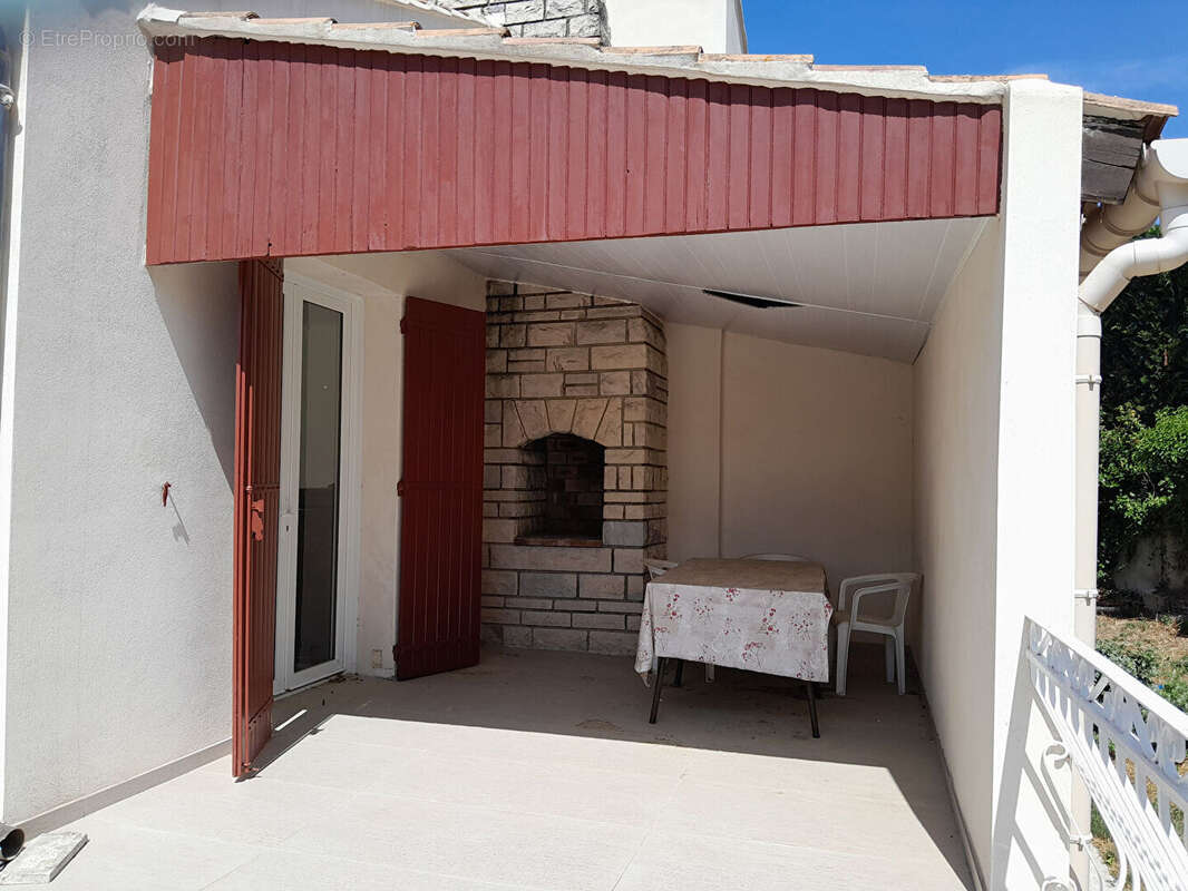 Maison à CAUMONT-SUR-DURANCE