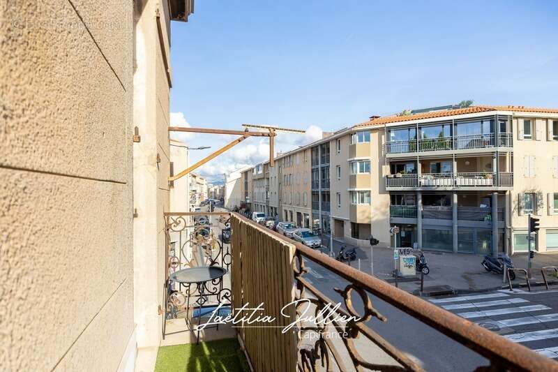 Appartement à MARSEILLE-8E