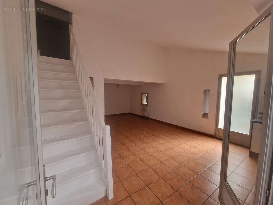 Appartement à COURSAN